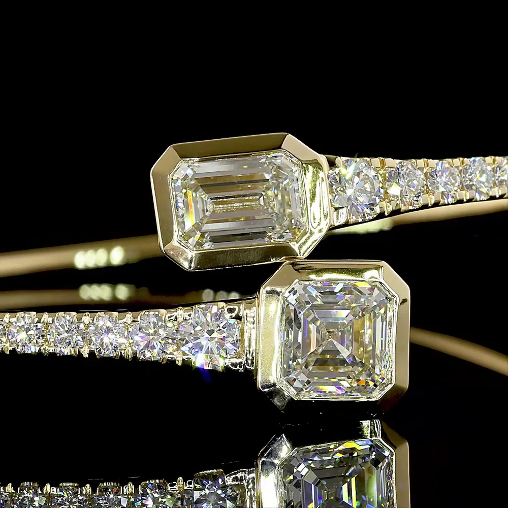 14K Yellow Gold East-West Bangle with Emerald and Asscher Cut Lab Diamonds - 5.17 Total Carat Weight - Covaloro Fine Jewelry - Image 2