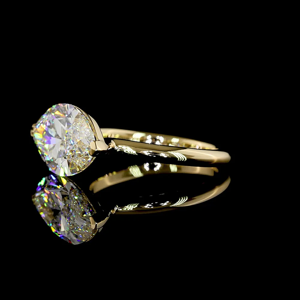 14K Yellow Gold East-West Marquise Cut Lab Diamond Solitaire Ring - 5.00 Carat Total Diamond Weight, E-F Color, VVS2 Clarity, IGI Certified - Covaloro Fine Jewelry - Image 3