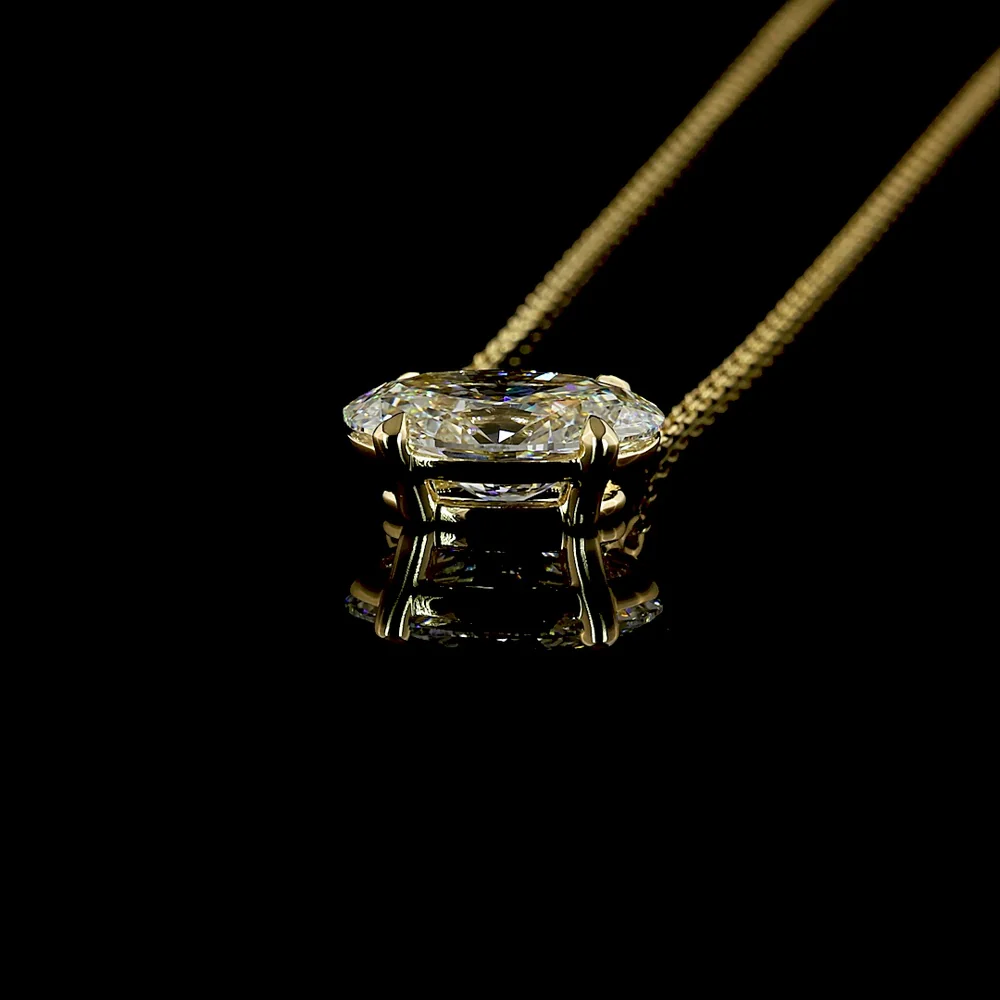 14K Yellow Gold East-West Oval Cut Solitaire Pendant with 2.22 Carat Lab-Grown Diamond - IGI Certified E-F VVS2 - Covaloro Fine Jewelry - Image 4