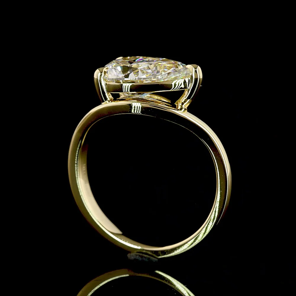 14K Yellow Gold East-West Pear Cut Lab Diamond Solitaire Ring - 2.52 Carat D VVS2 IGI Certified - Covaloro Fine Jewelry - Image 3