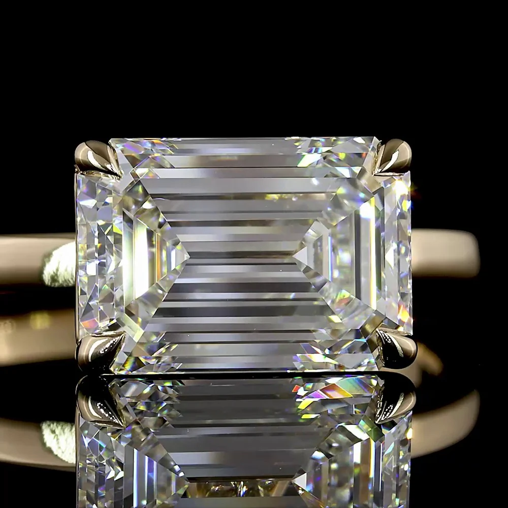14K Yellow Gold East-West Set Solitaire Ring with 3.04 Carat Emerald Cut Lab Diamond - E Color VVS2 Clarity IGI Certified - Covaloro Fine Jewelry - Image 2