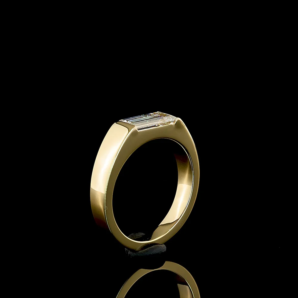 14K Yellow Gold East-West Solitaire Ring with 1.30 Carat Half Bezel Set Baguette Lab Diamond - E-F Color VVS2 Clarity - Covaloro Fine Jewelry - Image 4