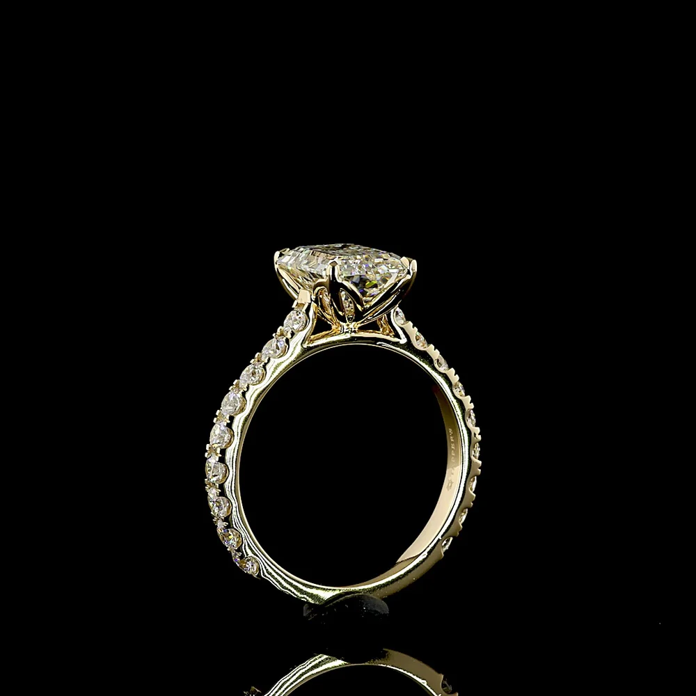 14K Yellow Gold Emerald Cut Lab Diamond Solitaire Shank Ring with Pave Band - 3.04 Carats Center, 4.04 Carats Total Diamond Weight, E VVS2 IGI Certified - Covaloro Fine Jewelry - Image 4