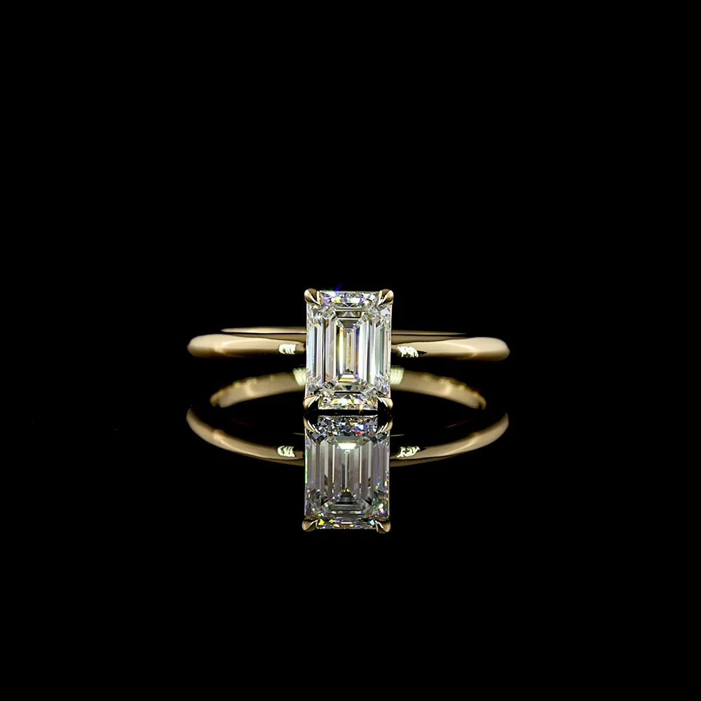 14K Yellow Gold Emerald Cut Solitaire Ring with 1.04 Carat Lab Diamond - D VVS2 IGI Certified - Covaloro Fine Jewelry
