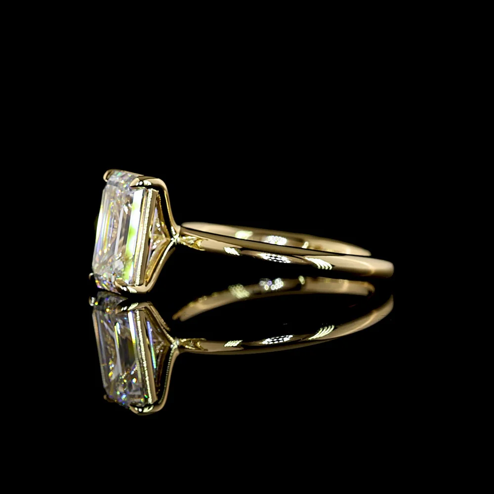 14K Yellow Gold Emerald Cut Solitaire Ring with 2.59 Carat IGI Certified Lab Diamond - E-F Color, VVS2 Clarity - Covaloro Fine Jewelry - Image 2
