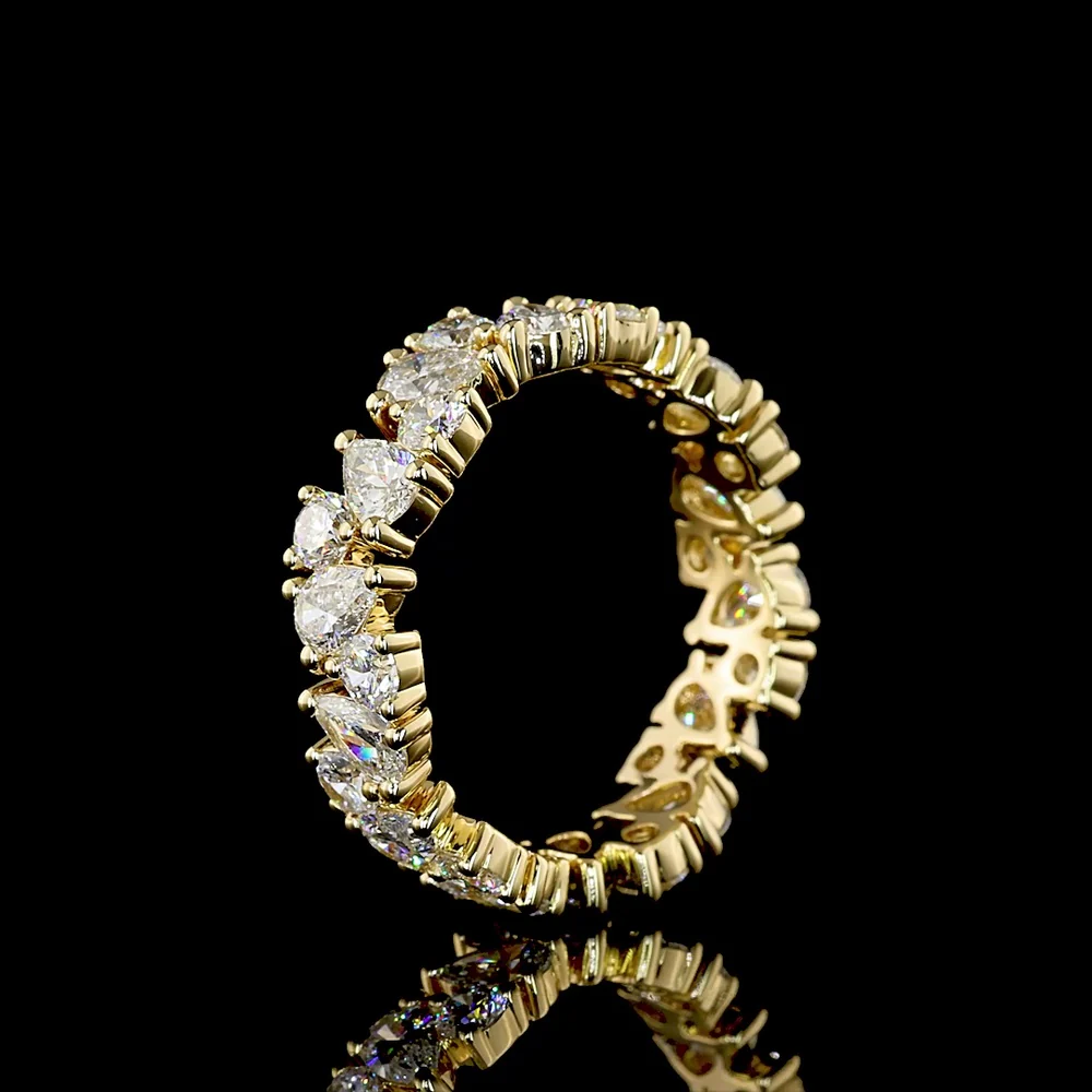 14K Yellow Gold Eternity Band with Alternating Pear Shape and Round Brilliant Lab Diamonds - 2.48 Carat Total Weight, E-F Color VS1 Clarity - Covaloro Fine Jewelry - Image 4