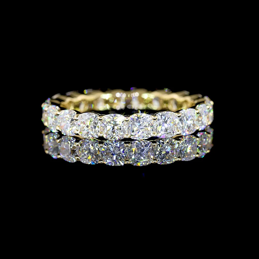 14K Yellow Gold Eternity Band with Prong Set Square Cushion Brilliant Lab Diamonds - 3.30 Carat Total Weight, E-F VS Clarity - Covaloro Fine Jewelry