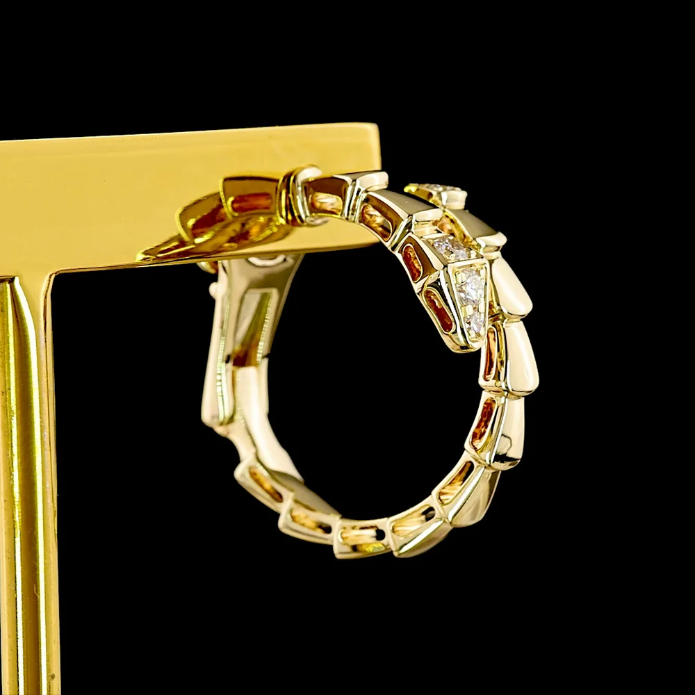 14K Yellow Gold Geometric Link Huggie Earrings with Bezel-Prong Set Round Lab Diamonds - 0.18 Carats Total Diamond Weight - Covaloro Fine Jewelry - Image 4