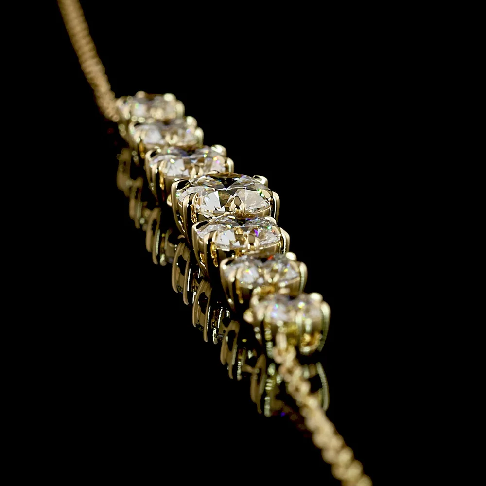 14K Yellow Gold Graduated Diamond Necklace with 7 Prong Set Round Brilliant Cut Lab Diamonds - 2.66 Carats Total Diamond Weight - Covaloro Fine Jewelry - Image 3