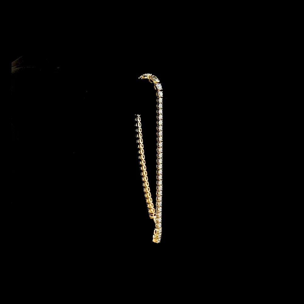 14K Yellow Gold Heart Center Tennis Bracelet with 0.38 Carats Bezel-Set Heart Lab Diamond and 5.39 Carats Round Brilliant Lab Diamonds - 5.77 Carats Total Weight - Covaloro Fine Jewelry - Image 3