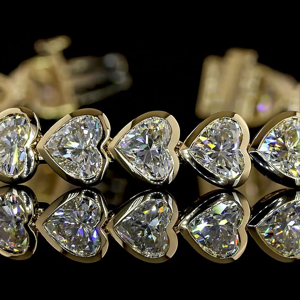 14K Yellow Gold Heart Shape Diamond Tennis Bracelet - 12.41 Carat Total Weight, East-West Set Lab Grown Diamonds (33 Stones, E-F Color, VS1 Clarity) - Covaloro Fine Jewelry - Image 2