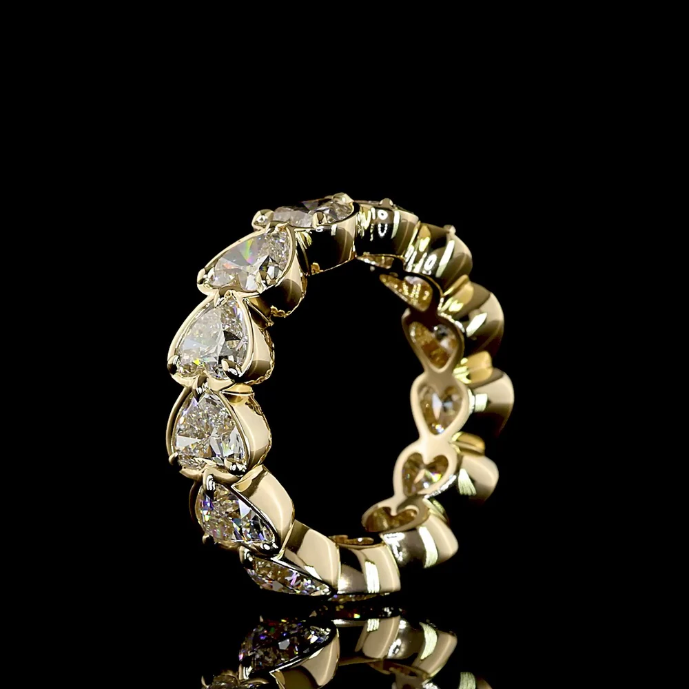 14K Yellow Gold Heart Shape Eternity Band with Bezel-Prong Set Lab Diamonds - 7.51 Carat Total Weight, E-F Color VS1 Clarity, East-West Orientation - Covaloro Fine Jewelry - Image 4