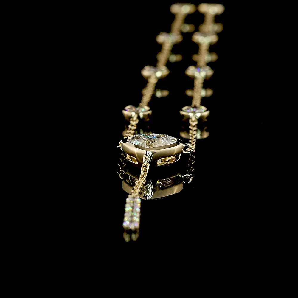 14K Yellow Gold Heart Shape Lariat Necklace with Bezel and Prong Set Lab Diamonds - 2.42 Carats Total Diamond Weight - Covaloro Fine Jewelry - Image 4