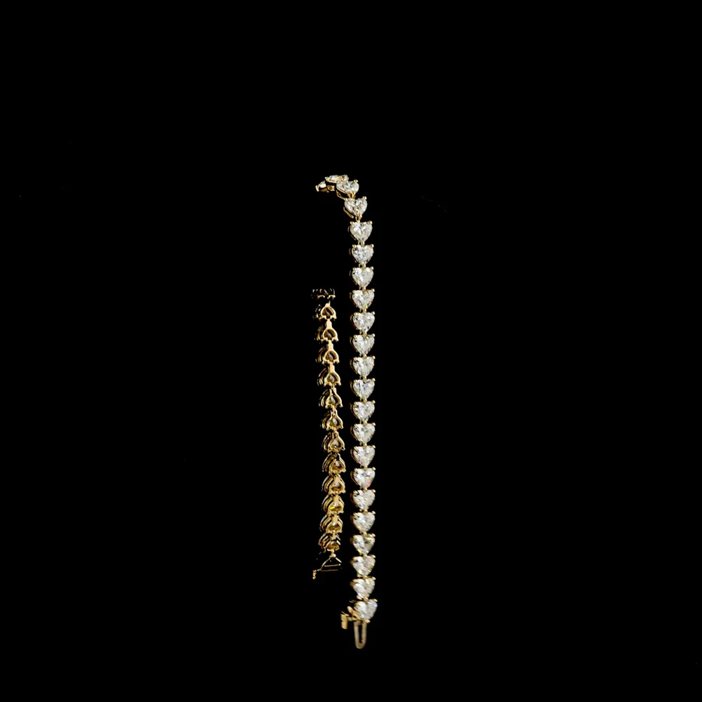 14K Yellow Gold Heart-Shaped Diamond Tennis Bracelet with East-West Prong Set Lab Diamonds - 10.51 Carat Total Weight, E-F Color VS Clarity - Covaloro Fine Jewelry - Image 3