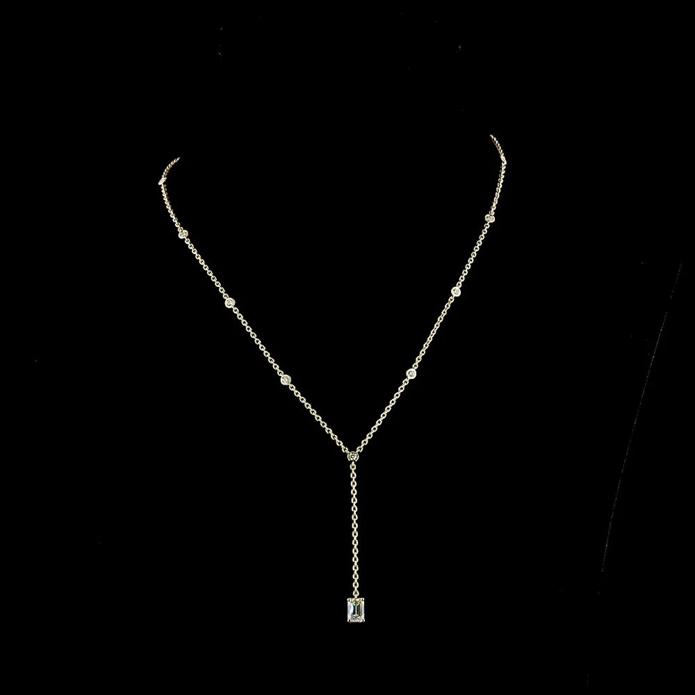 14K Yellow Gold Lariat Necklace with 1.01 Carat Emerald Cut Lab Diamond and 0.41 Carat Round Diamond Accents - GIA Certified - Covaloro Fine Jewelry
