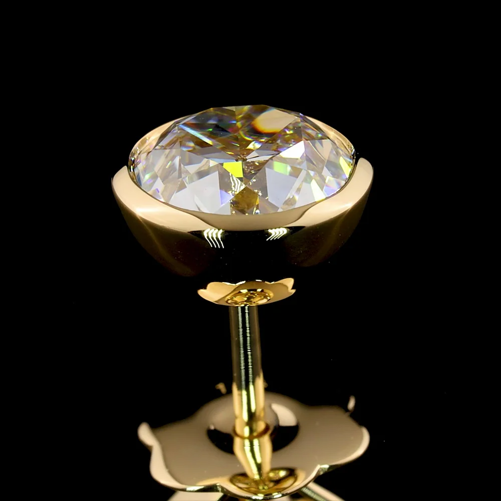 14K Yellow Gold Old European Cut Lab Diamond Stud Earrings with Bezel Setting - 2.03 Carat Total Weight, D Color VS1 Clarity - Covaloro Fine Jewelry - Image 4