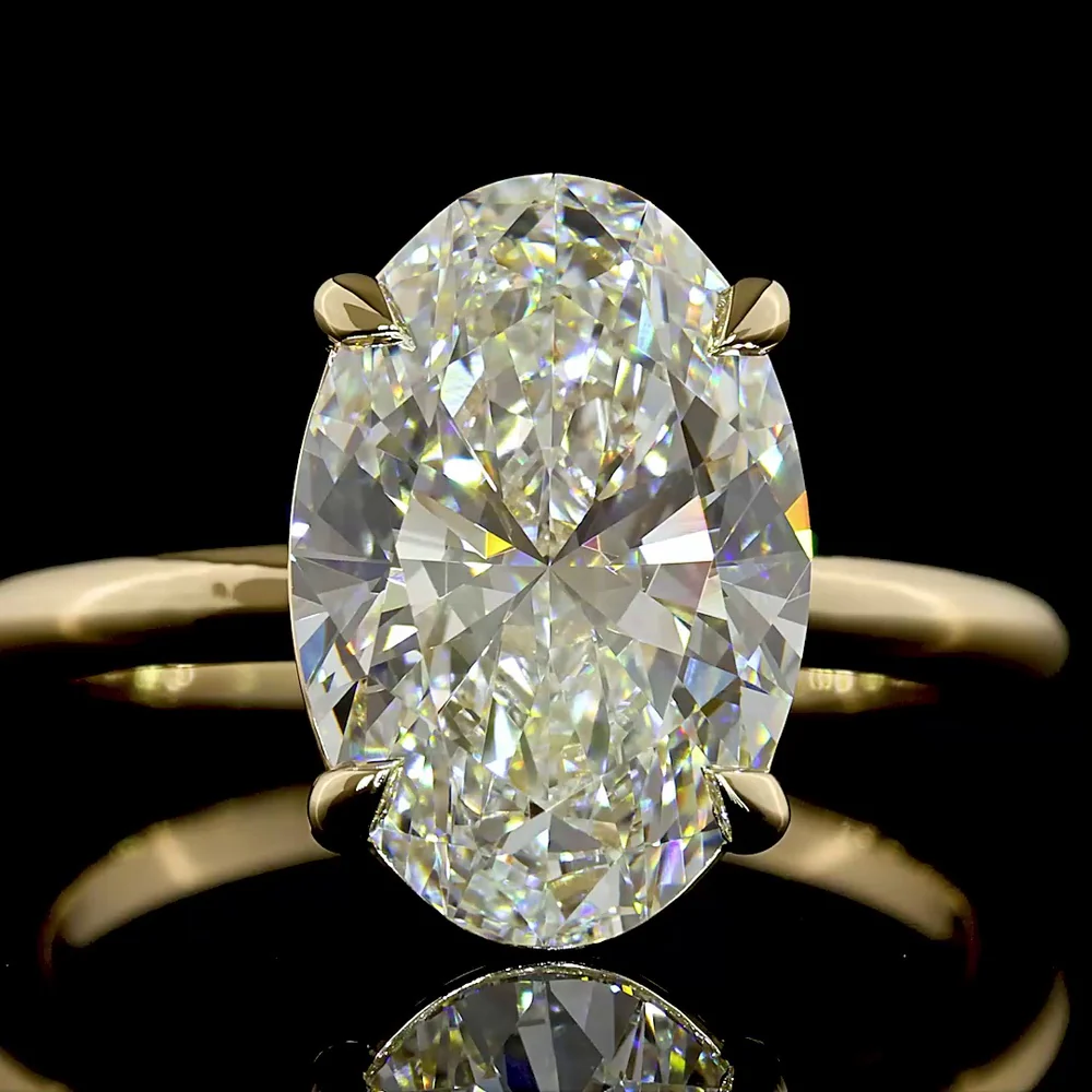 14K Yellow Gold Oval Cut Lab Diamond Solitaire Engagement Ring - 4.16 Carat Total Weight, E VVS2 IGI Certified - Covaloro Fine Jewelry - Image 2