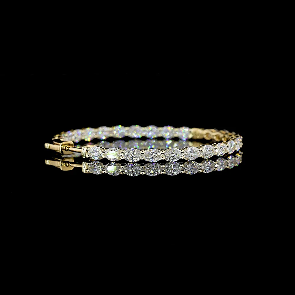 14K Yellow Gold Oval Diamond Hoop Earrings with 52 Prong-Set Lab Diamonds - 5.61 Total Carat Weight, E-F Color VS Clarity, East-West Set - Covaloro Fine Jewelry - Image 4