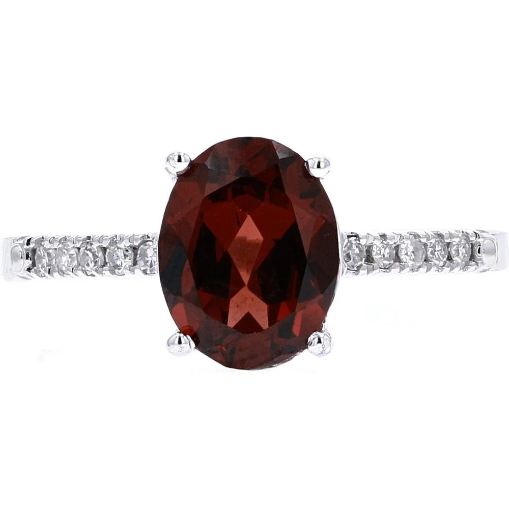 14K Yellow Gold Oval Garnet Ring with 0.10 Carat Diamond Accents