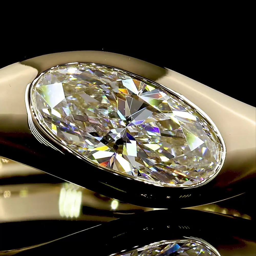 14K Yellow Gold Oval Solitaire Ring with 1.06 Carat Flush Set Lab Diamond - E-F Color, VS1 Clarity - Covaloro Fine Jewelry - Image 2