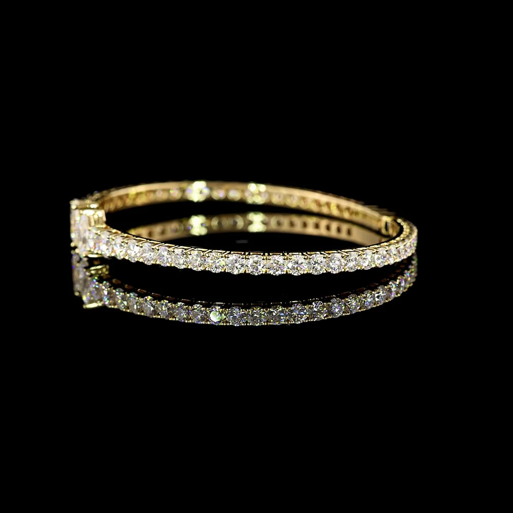 14K Yellow Gold Pear Shape Bangle Bracelet with 4.32 Carat Lab Grown Diamonds - Prong Set E-F VS Pear and Round Cuts - Covaloro Fine Jewelry - Image 3