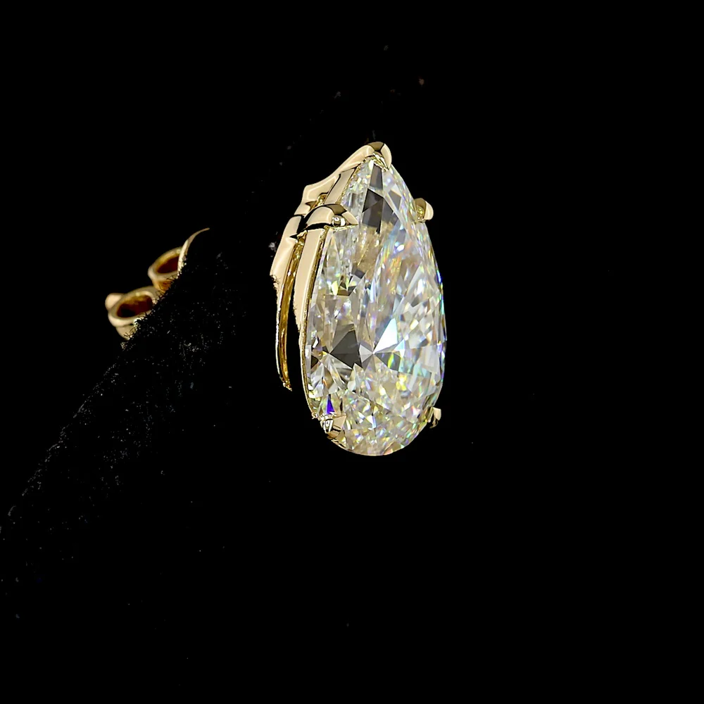 14K Yellow Gold Pear Shape Diamond Stud Earrings with North-South Prong Set Lab Diamonds - 5.04 Carat Total Weight (D-VVS2, IGI Certified) - Covaloro Fine Jewelry - Image 4