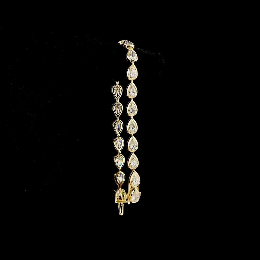 14K Yellow Gold Pear-Shape East-West Tennis Bracelet with Bezel-Set Lab Diamonds - 10.52 Carat Total Weight - Covaloro Fine Jewelry - Image 3