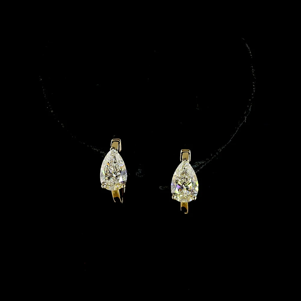 14K Yellow Gold Pear Shaped Huggie Earrings with Lab-Grown F-VS1 Diamonds - 2.02 Carat Total Weight - Covaloro Fine Jewelry