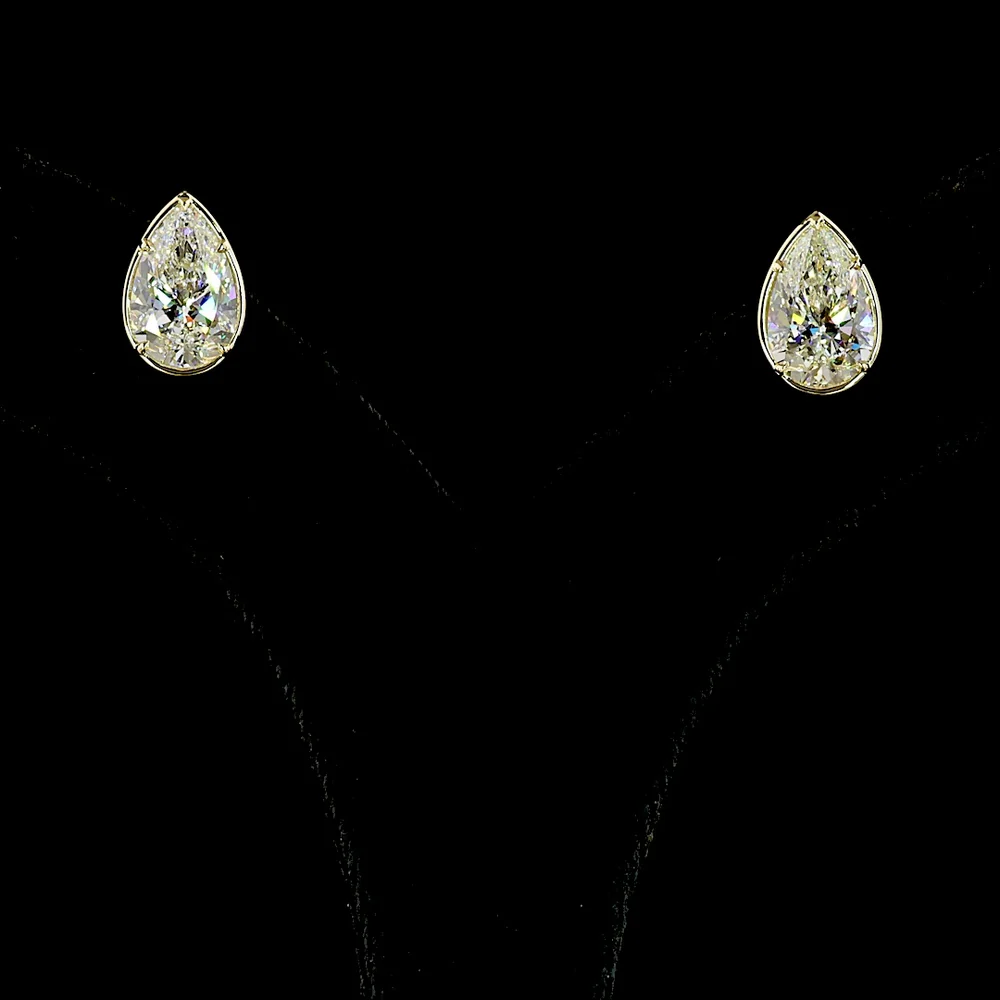 14K Yellow Gold Pear-Shaped Lab Diamond Stud Earrings - 4.02 Total Carat Weight with Bezel-Prong Setting, F Color & VS Clarity - Covaloro Fine Jewelry