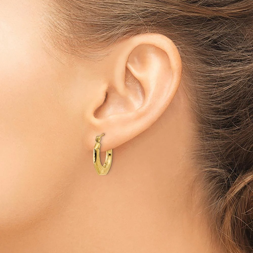 14K Yellow Gold Polished Patterned Hoop Earrings - Medium Size by Oro Pregiato - Image 3