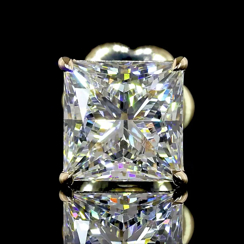 14K Yellow Gold Princess Cut Lab Diamond Stud Earrings - 3.03 Carat Total Weight (E-F VVS2) - Covaloro Fine Jewelry - Image 3