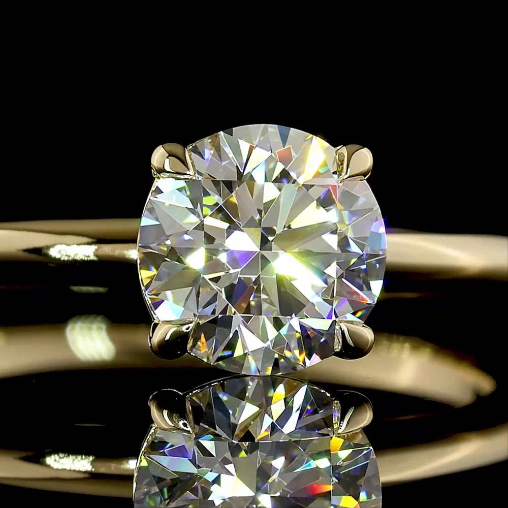14K Yellow Gold Round Brilliant Cut Solitaire Engagement Ring with 1.02 Carat Lab Grown Diamond - D VVS1 IGI Certified - Covaloro Fine Jewelry - Image 2