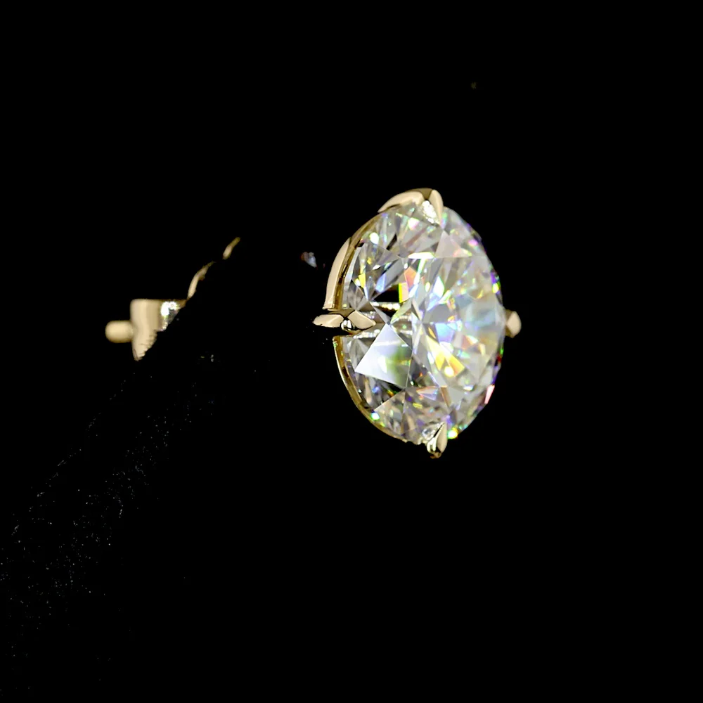 14K Yellow Gold Round Brilliant Lab Diamond Stud Earrings - 5.01 Carat Total Weight, E-F VS1 - Covaloro Fine Jewelry - Image 4
