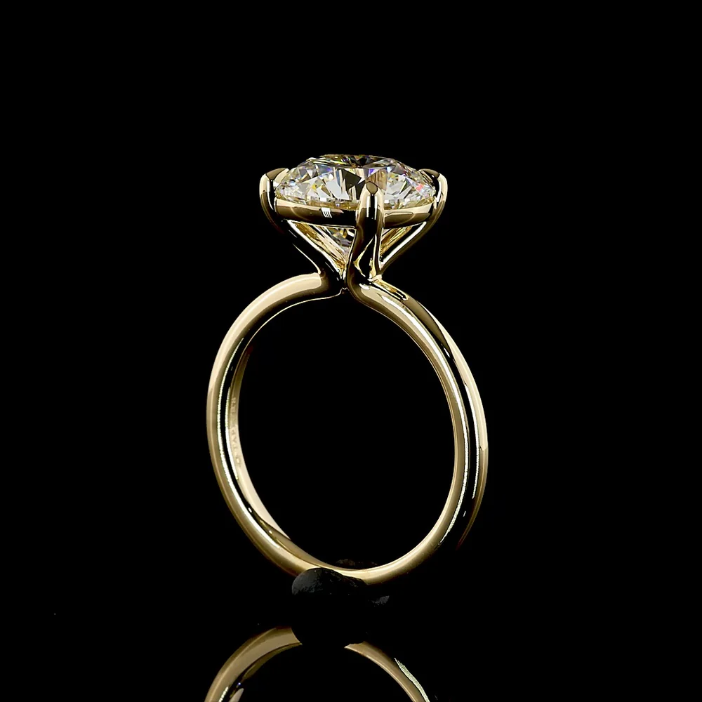 14K Yellow Gold Round Brilliant Solitaire Ring with 4.04 Carat Lab Diamond (E VVS2 IGI Certified) - Covaloro Fine Jewelry - Image 3