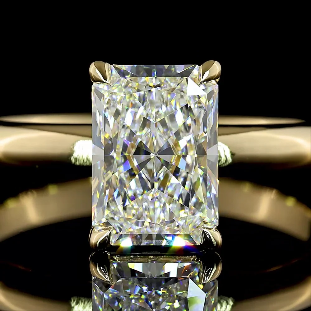 14K Yellow Gold Solitaire Ring with Radiant Cut Lab Diamond - 1.54 Carat E VVS2 IGI Certified - Covaloro Fine Jewelry - Image 2