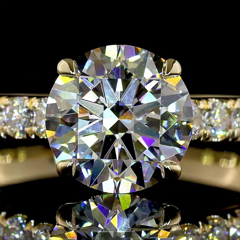 14K Yellow Gold Solitaire Shank Ring with 1.51 Carats Round Brilliant D VVS2 Center and 0.68 Carats Accent Lab Diamonds - Total 2.19 Carats IGI Certified - Covaloro Fine Jewelry - Image 2