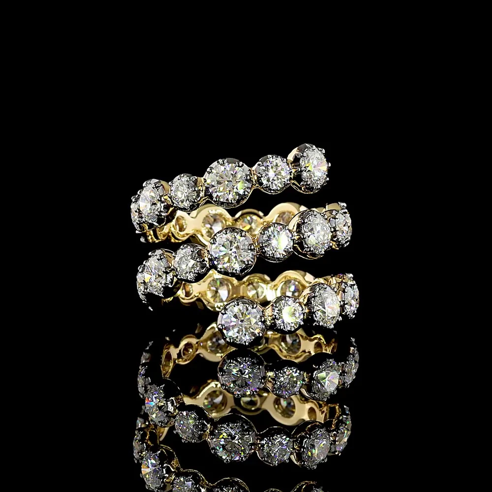 14K Yellow Gold Special Eternity Band with Black Rhodium Accents and 4.59 Carat Lab Grown Round Cut Diamonds (E-VS1) - Covaloro Fine Jewelry