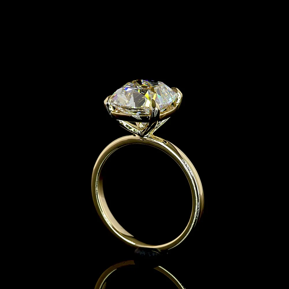 14K Yellow Gold Square Antique Cushion Cut Solitaire Ring with 5.03 Carat E-F VVS2 Lab Diamond - IGI Certified - Covaloro Fine Jewelry - Image 3