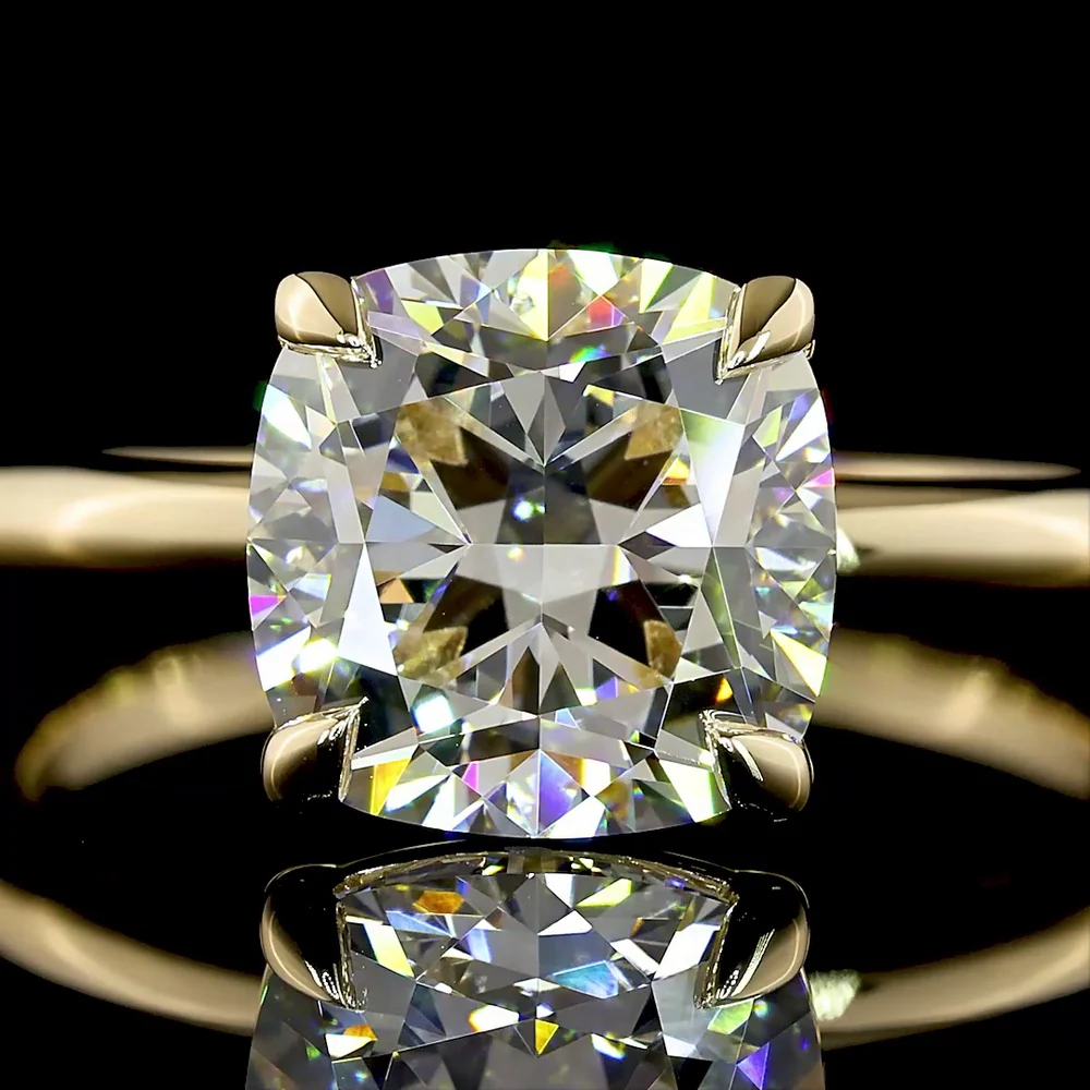 14K Yellow Gold Square Cushion Brilliant Cut Lab Diamond Solitaire Ring - 3.08 Carat E VVS2 IGI Certified - Covaloro Fine Jewelry - Image 2