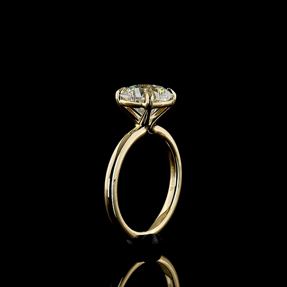 14K Yellow Gold Square Cushion Brilliant Cut Lab Diamond Solitaire Ring - 3.08 Carat E VVS2 IGI Certified - Covaloro Fine Jewelry - Image 4
