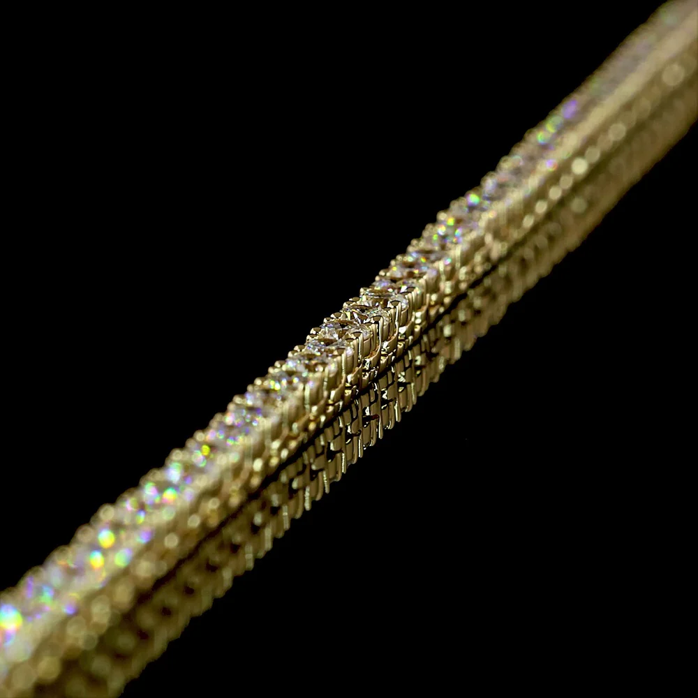 14K Yellow Gold Tennis Necklace with 175 Round Brilliant Cut Lab Diamonds - 4.17 Carat Total Weight, E-F VS1 Clarity - Covaloro Fine Jewelry - Image 4