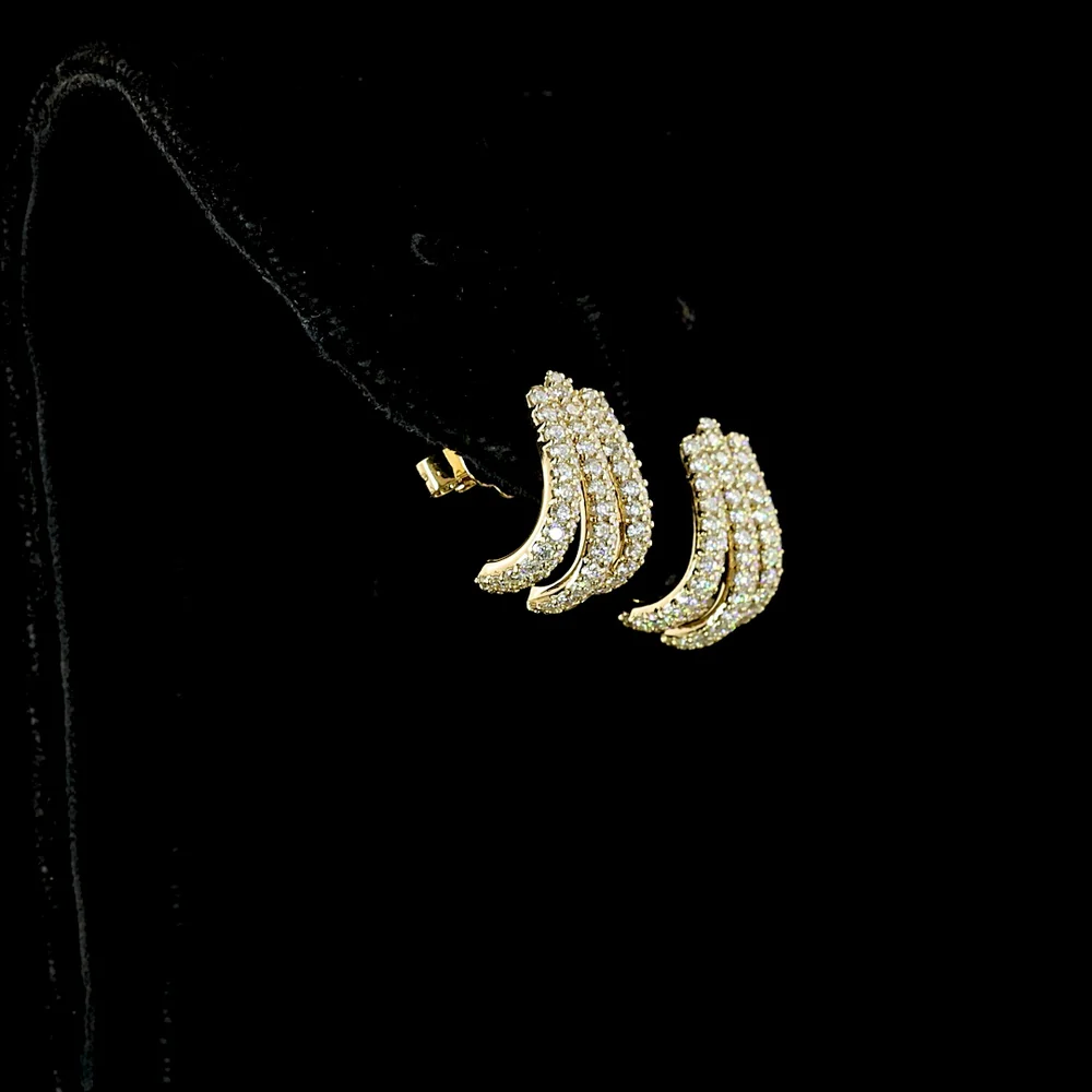 14K Yellow Gold Three-Bar Vertical Drop Earrings with 1.35 Carats Total Weight Lab Diamonds - D VS1 Prong Set Brilliant Round Stones - Covaloro Fine Jewelry - Image 3