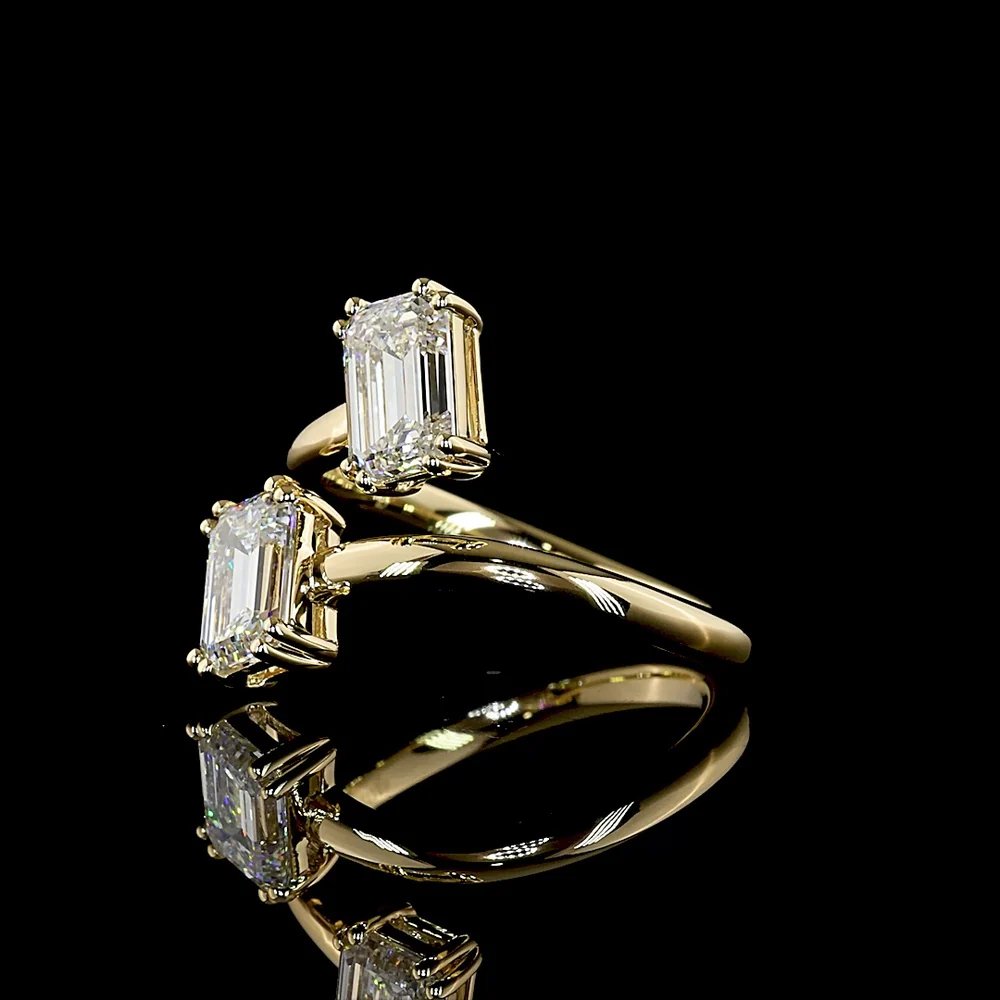 14K Yellow Gold Toi et Moi Ring with Inclined Emerald Cut Lab Diamonds - 2.09 Carat Total Diamond Weight (One 1.02 Carats F VVS2 and One 1.07 Carats E VS1) - Covaloro Fine Jewelry - Image 3