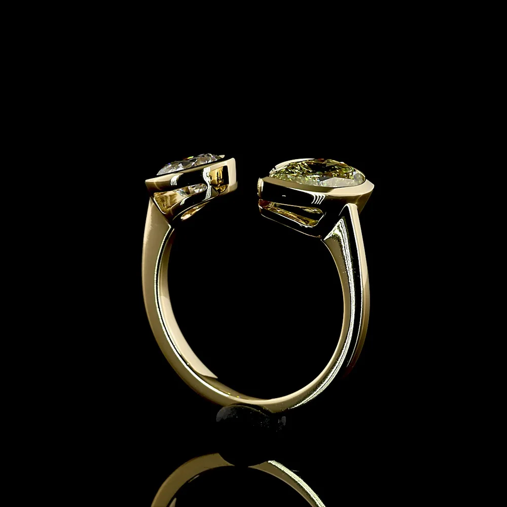 14K Yellow Gold Toi et Moi Ring with Pear Shape Fancy Yellow Lab Diamond and Round Brilliant White Diamond - 2.51 Carat Total Weight, IGI Certified - Covaloro Fine Jewelry - Image 3
