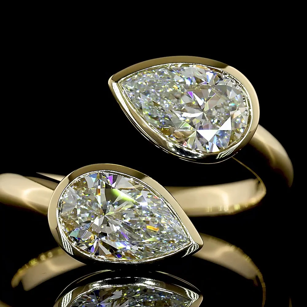 14K Yellow Gold Toi et Moi Ring with Two Pear Shape Lab-Grown Diamonds - 2.04 Carat Total Weight, F Color, VS Clarity, Bezel Set East-West - Covaloro Fine Jewelry - Image 2