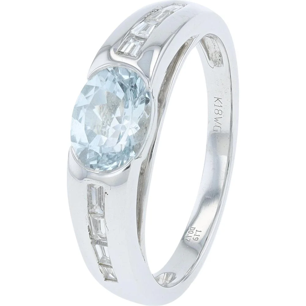 18K White Gold 1.19 Carat Oval Aquamarine Ring with 0.17 Carat Baguette Diamonds
