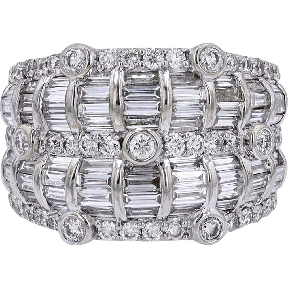 18K White Gold 2.61 Carat Total Weight Diamond Ring with Baguette and Round Diamonds