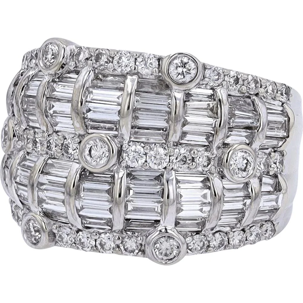 18K White Gold 2.61 Carat Total Weight Diamond Ring with Baguette and Round Diamonds - Image 2