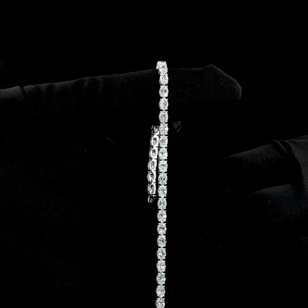 18K White Gold 7.5" Tennis Bracelet with East-West Prong Set Oval Lab Diamonds - 9.41 Carat Total Weight, E-F VVS2 - Covaloro Fine Jewelry - Image 4