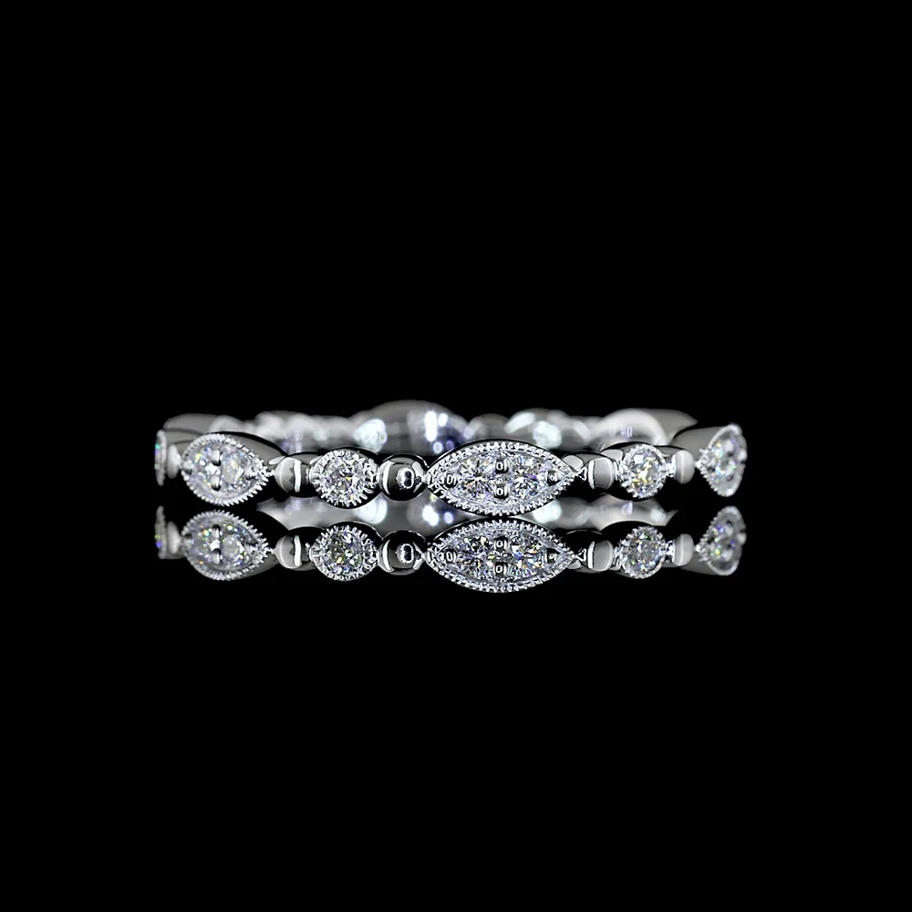 18K White Gold Alternating Eternity Band with Round Brilliant Cut Lab Diamonds - 0.21 Carats Total Diamond Weight - Covaloro Fine Jewelry